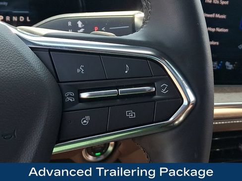 Used 2025 Chevrolet Suburban High Country AWD/4WD image 8