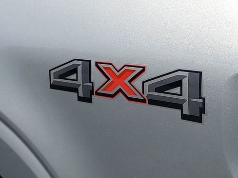 Used 2022 Ford F150 XLT image 40