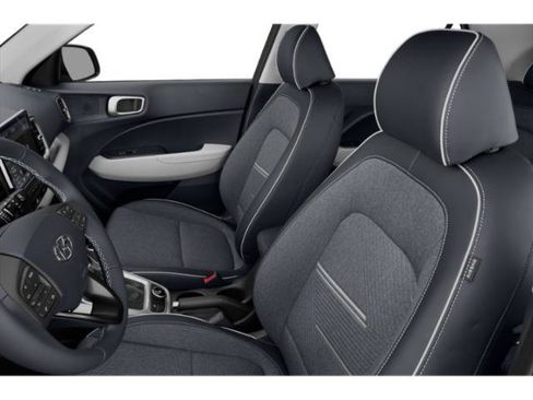 Used 2022 Hyundai Venue Limited image 12