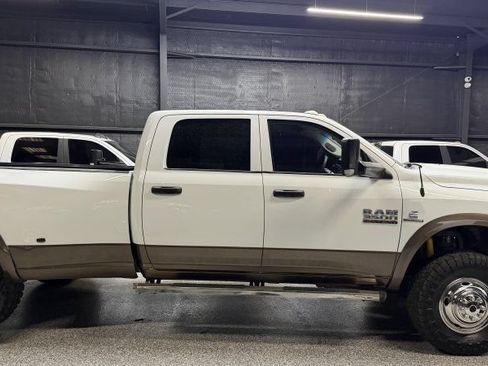 Used 2017 RAM 3500 Tradesman w/ Chrome Appearance Group AWD/4WD image 3
