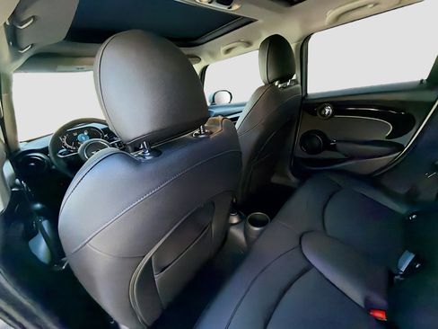 Used 2024 MINI Cooper S image 23