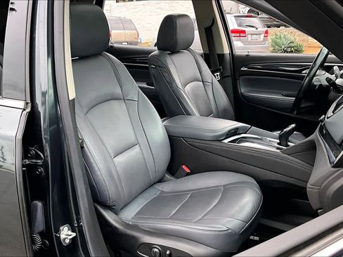 Used 2018 Buick Enclave Premium w/ Experience Buick Package image 8