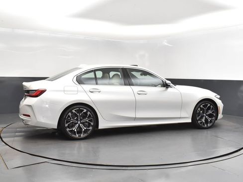 Certified 2025 BMW 330i Sedan w/ Premium Package image 8