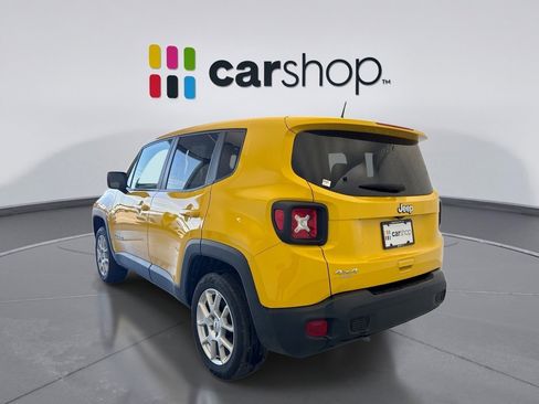Used 2023 Jeep Renegade Latitude AWD/4WD image 3
