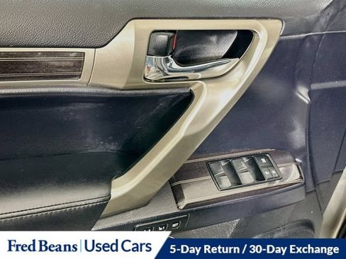 Used 2021 Lexus GX 460 Premium w/ Premium Plus Package AWD/4WD image 25