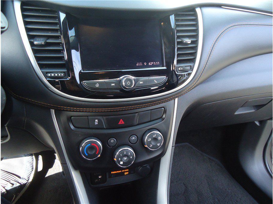 Used 2021 Chevrolet Trax LS AWD/4WD image 21