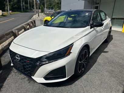 New 2025 Nissan Altima 2.5 SR