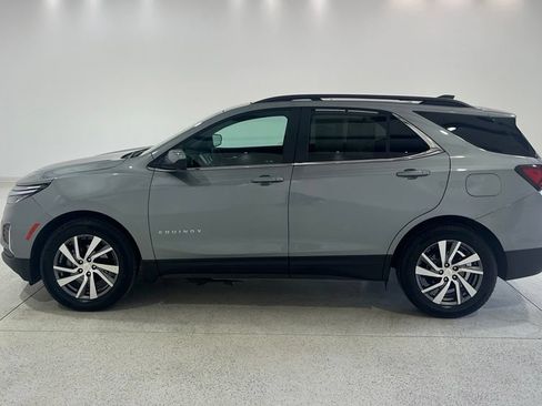 Used 2024 Chevrolet Equinox LT FWD image 2