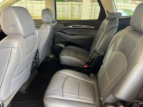 Used 2018 Buick Enclave Essence w/ Trailering Package AWD/4WD image 8