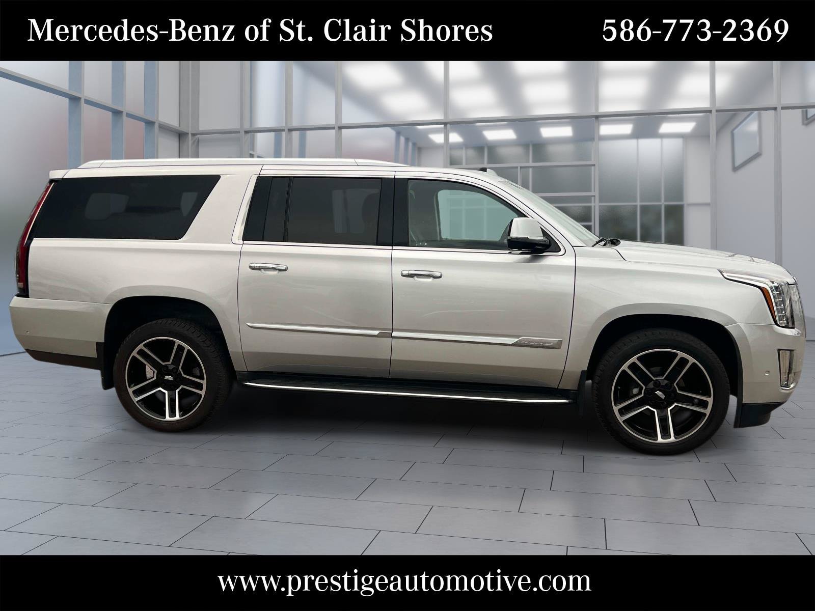 Used 2020 Cadillac Escalade ESV Luxury AWD/4WD image 7