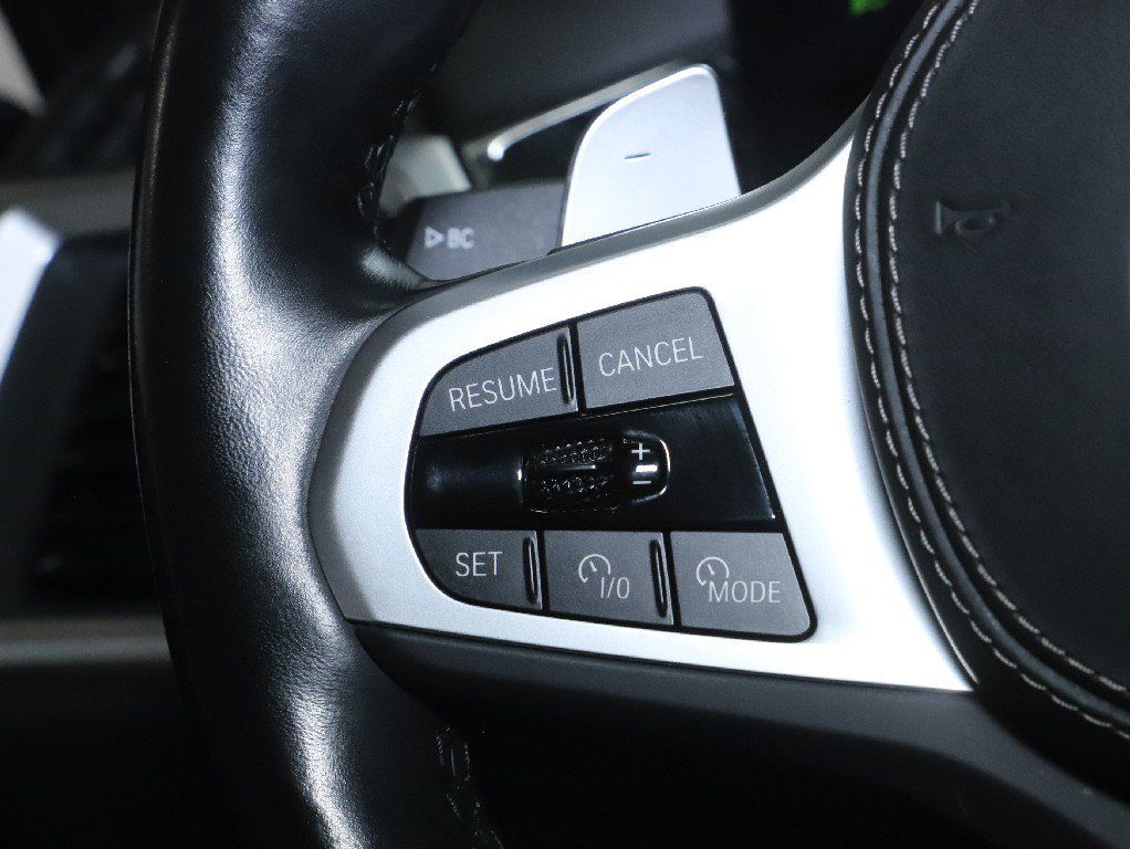 Used 2024 BMW X5 xDrive40i w/ M Sport Package AWD/4WD image 25