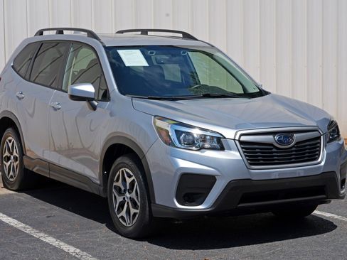 Used 2020 Subaru Forester Premium AWD/4WD image 53