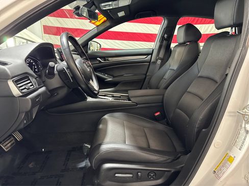 Used 2020 Honda Accord Sport image 9