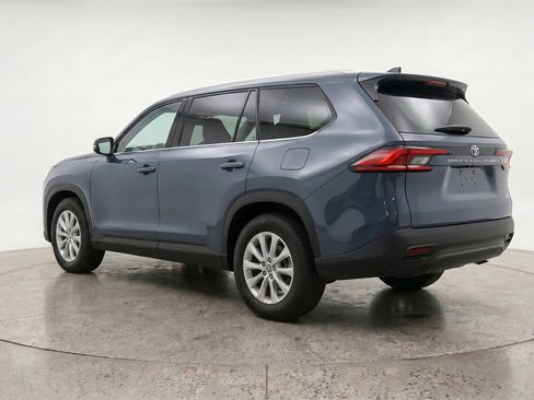 Used 2025 Toyota Grand Highlander FWD image 6