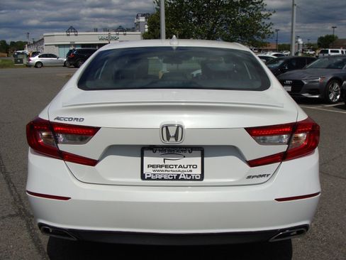 Used 2019 Honda Accord Sport image 5