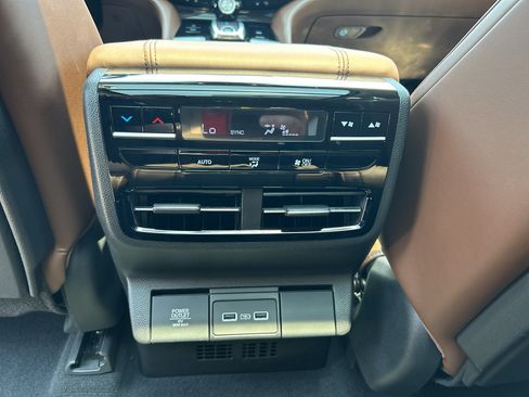 Certified 2024 Acura MDX FWD w/ Technology Package image 30
