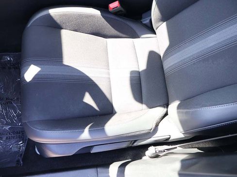 Used 2025 Honda Civic Sport image 28