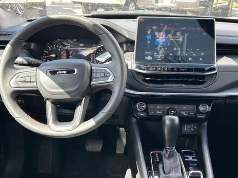 Certified 2025 Jeep Compass Trailhawk AWD/4WD image 26