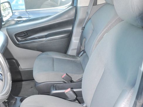 Used 2017 Nissan NV200 SV w/ Technology Package image 18
