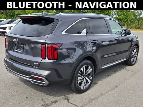 Used 2023 Kia Sorento SX Prestige w/ Panoramic Sunroof Package AWD/4WD image 7