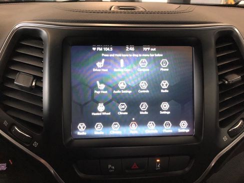 Used 2021 Jeep Cherokee Latitude Lux 80th Anniv w/ Quick Order Package 26U 80TH image 15