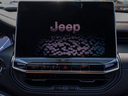 New 2026 Jeep Compass Latitude AWD/4WD image 29