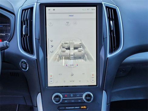 Used 2024 Ford Edge SEL image 25