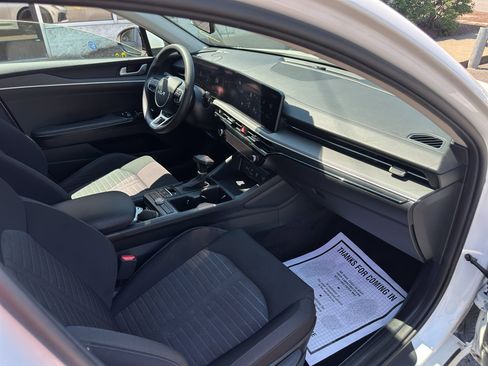 Used 2025 Kia K5 LXS image 11