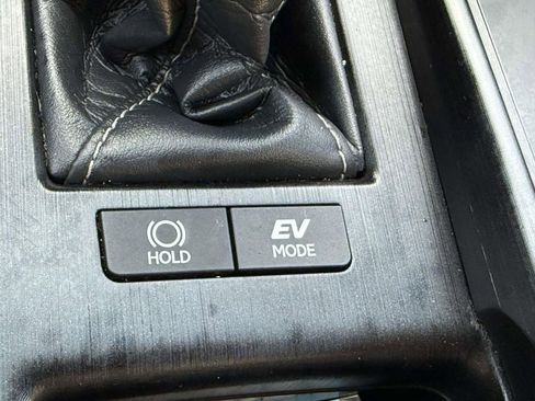 Used 2020 Lexus ES 300h w/ Premium Package image 23