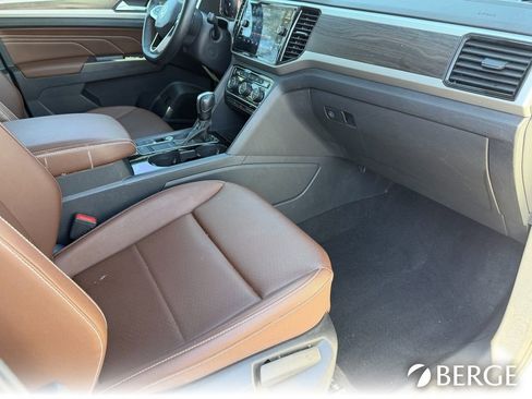 Used 2023 Volkswagen Atlas SE image 14