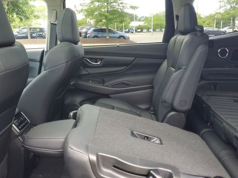 Used 2025 Subaru Ascent Bronze Edition w/ Onyx Package image 30