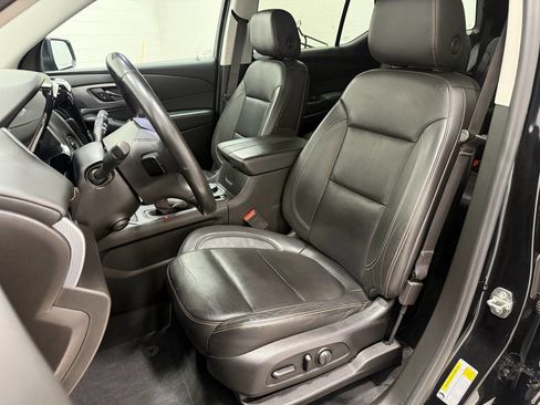 Used 2021 Chevrolet Traverse Premier w/ Redline Edition image 10