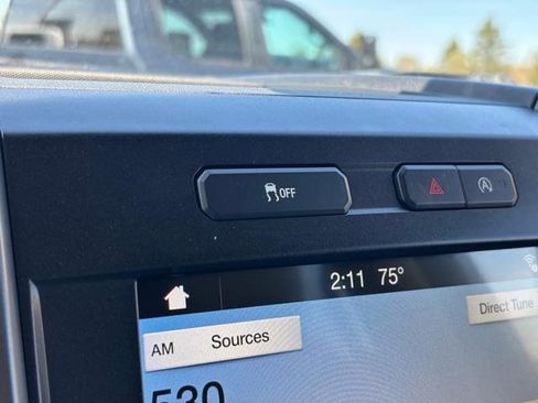 Used 2018 Ford F150 XLT w/ Equipment Group 302A Luxury AWD/4WD image 22