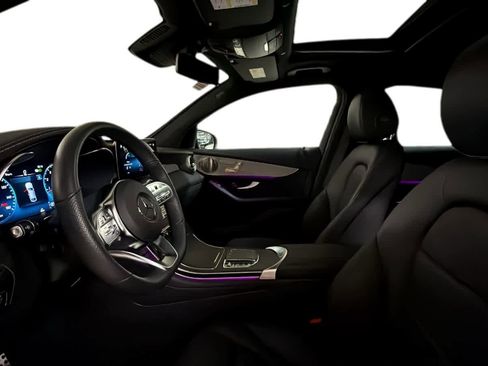 Used 2023 Mercedes-Benz GLC 300 4MATIC Coupe image 4