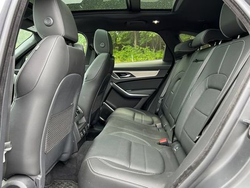 Used 2026 Jaguar F-PACE R-Dynamic S AWD/4WD image 4