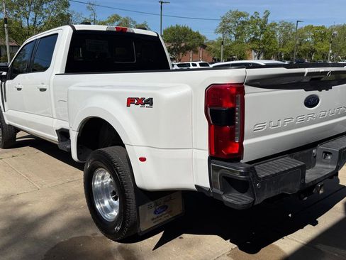 Used 2024 Ford F350 Lariat w/ Lariat Ultimate Package AWD/4WD image 5