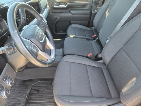 Used 2024 GMC Sierra 2500 SLE w/ SLE Value Package; image 14