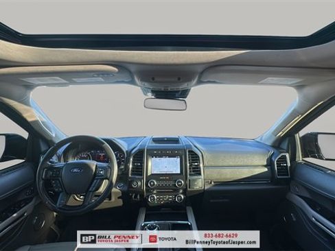 Used 2018 Ford Expedition Limited w/ Equipment Group 301A image 10