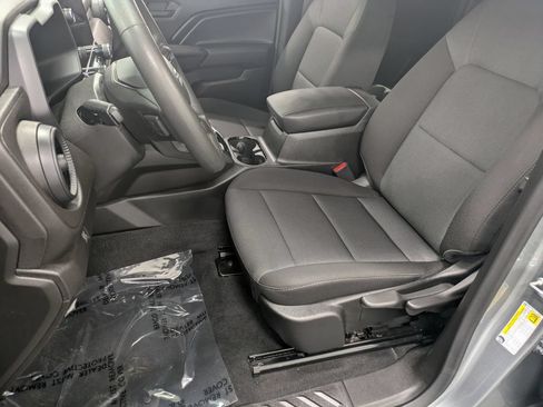 Used 2025 Chevrolet Colorado Trail Boss AWD/4WD image 11