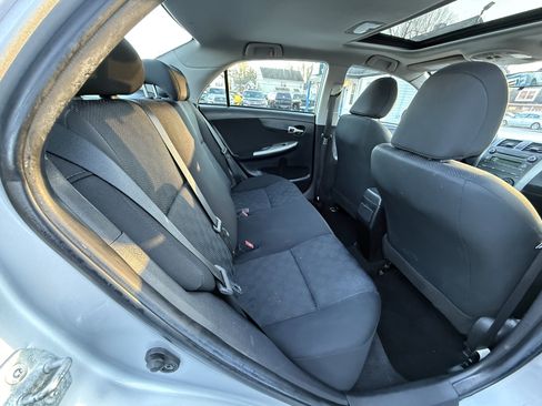 Used 2010 Toyota Corolla 4dr Sdn Auto S (Natl) image 15