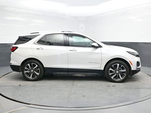 Used 2022 Chevrolet Equinox Premier AWD/4WD image 8