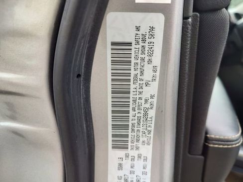 Used 2016 Jeep Cherokee Latitude FWD image 32