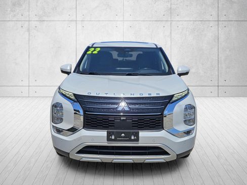 Used 2022 Mitsubishi Outlander SE FWD image 2
