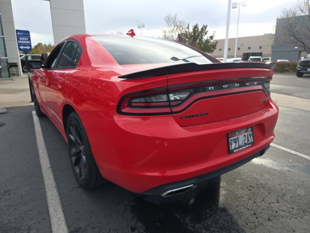 Used 2017 Dodge Charger R/T w/ Blacktop Package RWD image 5