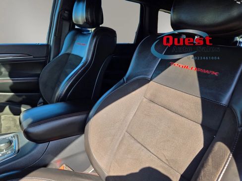 Used 2020 Jeep Grand Cherokee Trailhawk AWD/4WD image 40