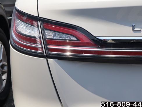 Used 2022 Lincoln Nautilus Reserve AWD/4WD image 21