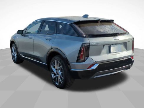 New 2025 Cadillac Optiq Luxury 1 image 7