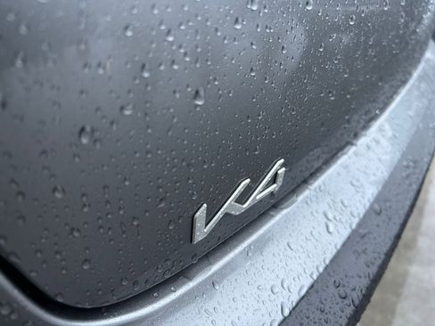 Used 2025 Kia K4 EX image 32