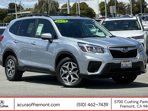 Used 2019 Subaru Forester Premium AWD/4WD image 1