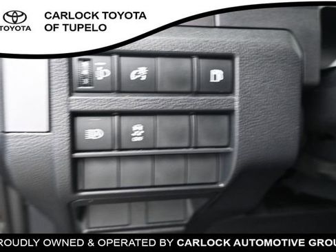 Used 2025 Toyota 4Runner SR5 AWD/4WD image 21